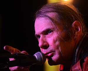 Malcolm Holcombe (2018, photo by Steve Scarborough)