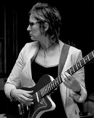 Annie Keating (2019 photo by Ehud Lazin)