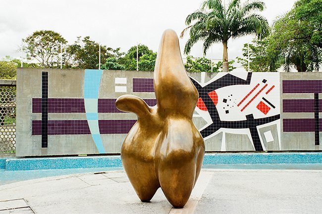 wolkenhirt Public-Arp_s111_Caracas_Wolkenhirt_1953