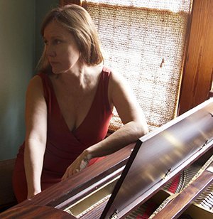 Iris DeMent