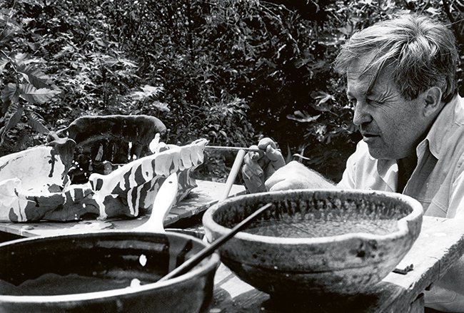 francis werkt aan keramiek francis werkt aan keramiek