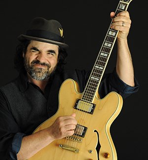 Steve Mayone (photo by Paolo Brillo)