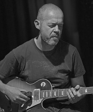 dirk serries