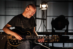 Dirk Serries (gitaar) Dirk Serries (gitaar)