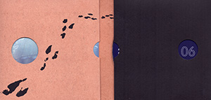het hoesje, opengeklapt het hoesje, opengeklapt